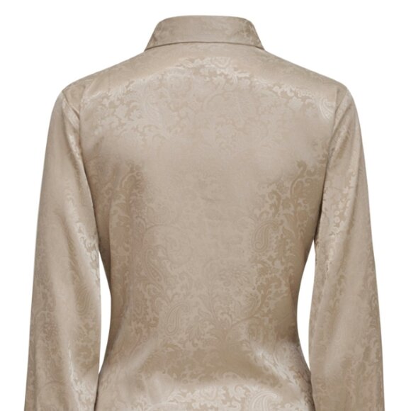 ** NWT ** Karmamia Lee Front Tie Shirt --MULTIPLE COLORS AVAILABLE - Picture 13 of 14